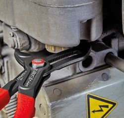 Knipex Клещи водопроводни с бутон за регулиране с изолация 250 мм, 2 ", 50 мм /Cobra QuickSet/