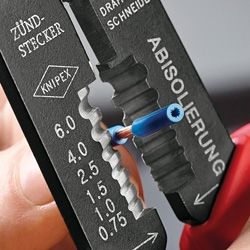 Knipex Клещи кербовъчни за изолирани кабелни обувки и неизолирани плоски кабелни обувки 240 мм /97 22 240/