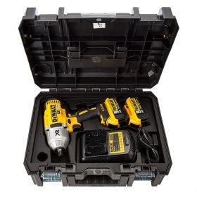 Гайковерт акумулаторен DeWALT, DCF899P2, ударен, безчетков, с батерии, куфар и зарядно 18 V, 5 Ah, 950 Nm, 1/2"