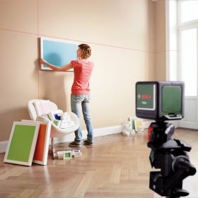 Нивелир Bosch Quigo лазерен линеен с 2 лъча 10 м, 0.8 мм/м