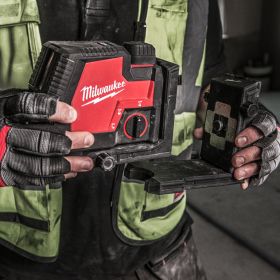 Нивелир Milwaukee L4 CLL-301C лазерен линеен с 2 лъча 30 м, 0.3 мм/м