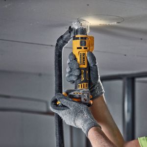 Фреза челна DeWALT DCE555N за гипскартон без батерия и зарядно, 18 V, 26 000 об./мин, ф 3.28-6.4 мм