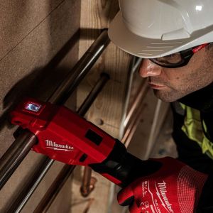 Тръборез Milwaukee M12 PCSS-0 акумулаторен без батерия и зарядно, 12 V, 12-28 мм, INOX