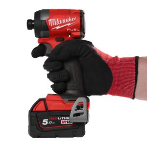 Гайковерт Milwaukee M18 FID3-0 акумулаторен ударен без батерия и зарядно, 18 V, 226 Nm, 1/4"