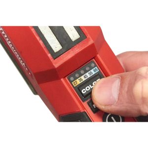 Акумулаторна лампа Milwaukee M12 CML-401, без батерия и зарядно, 12 V, 4 Ah, 1000 lm